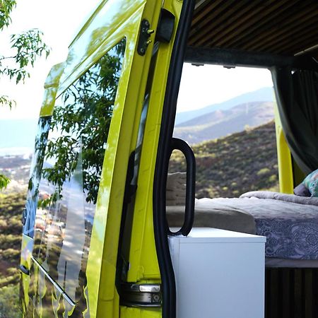 On Road- Feel Freedom With Campervan! Guincho  Eksteriør billede