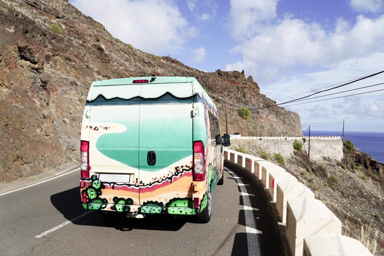 On Road- Feel Freedom With Campervan! Guincho  Eksteriør billede
