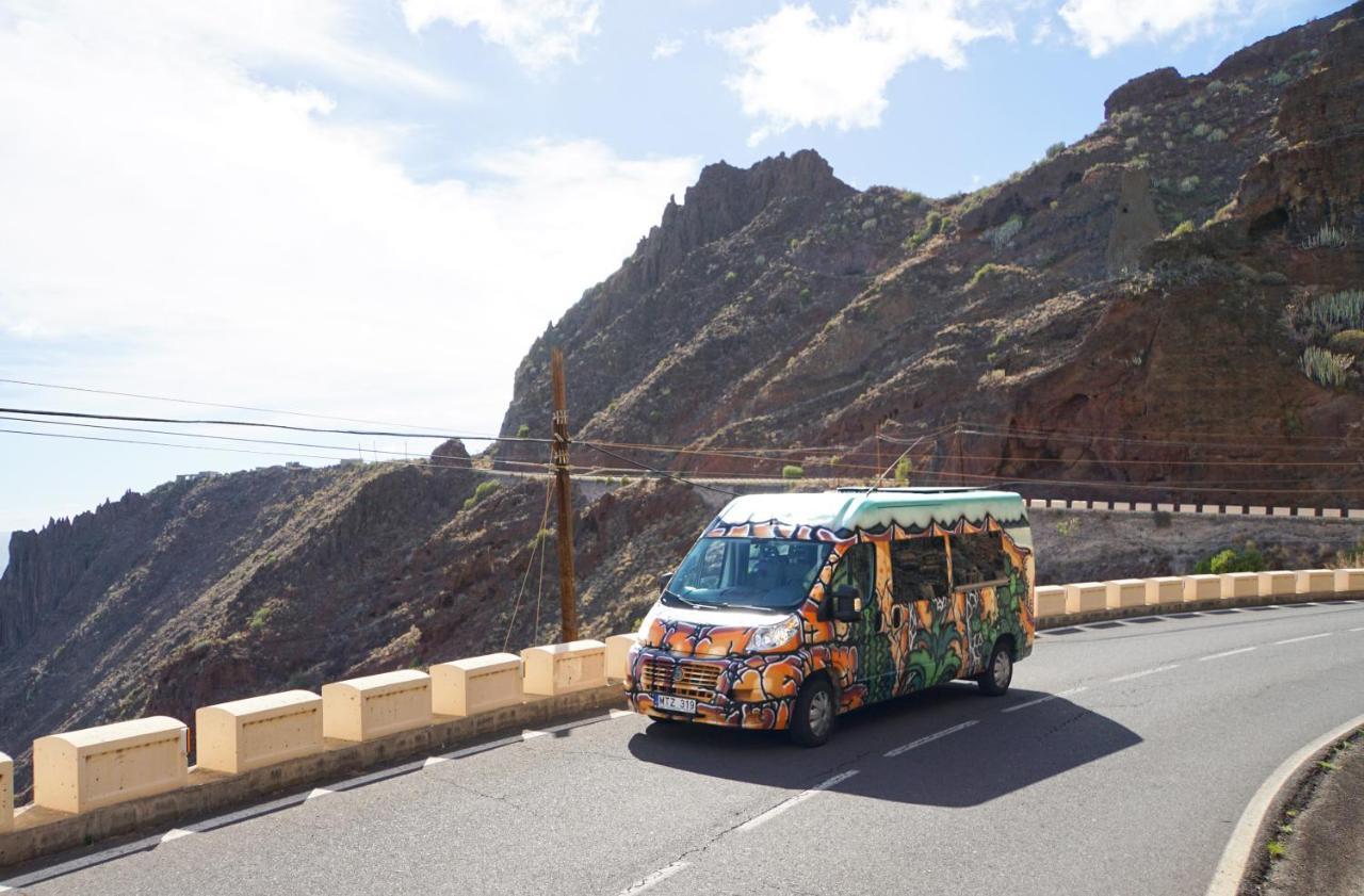 On Road- Feel Freedom With Campervan! Guincho  Eksteriør billede
